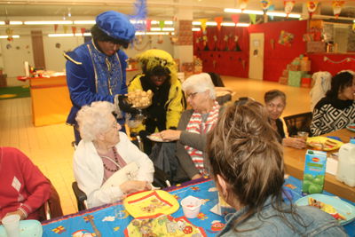 Foto 84 uit SinterklaashuisLunch