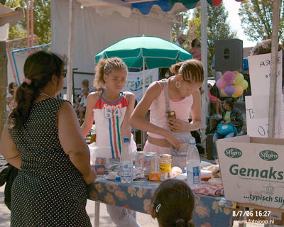 Foto 243 uit carnaval 2006 b.w