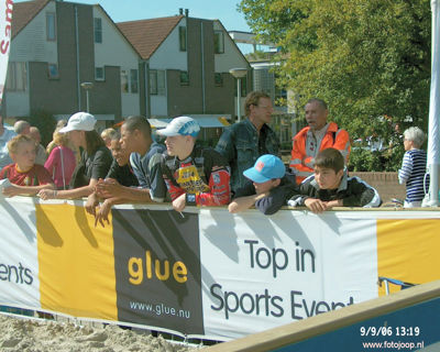 Foto 123 uit wijkparkfeest 2006