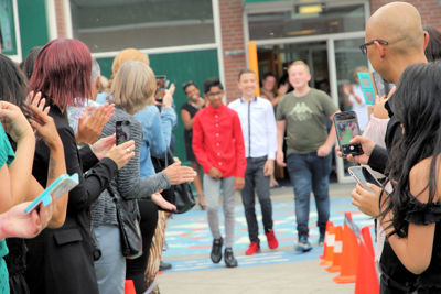 Foto 27 uit RegenboogEindFeest