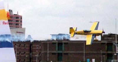 Foto 146 uit red bull air race r.dam