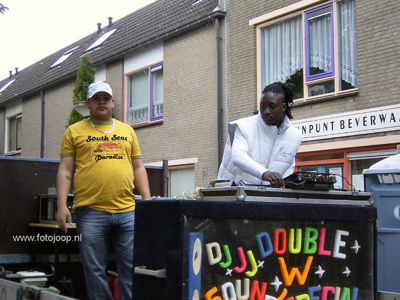 Foto 113 uit zomercarnaval 2005