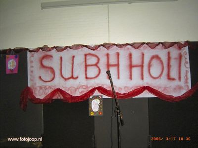 Foto 70 uit holi feest 2006 b.w