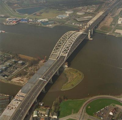 Foto 620 uit BRIENENOORDBRUG