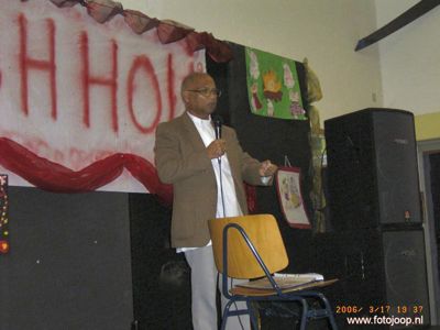 Foto 133 uit holi feest 2006 b.w