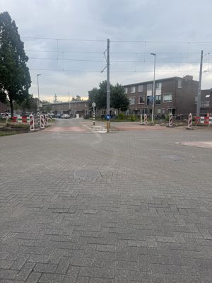 Foto 3 uit X- Tram rails Word Vervangen in de Beverwaard 15-6-26. 