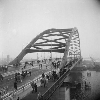 Foto 426 uit BRIENENOORDBRUG