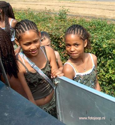 Foto 19 uit carnaval 2006 b.w