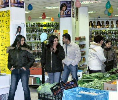 Foto 51 uit openingtokomilobi