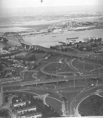 Foto 52 uit BRIENENOORDBRUG