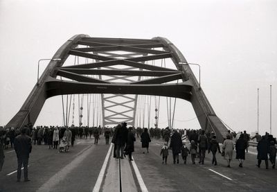 Foto 654 uit BRIENENOORDBRUG