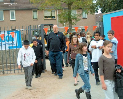 Foto 47 uit schoolsportplein07b.w