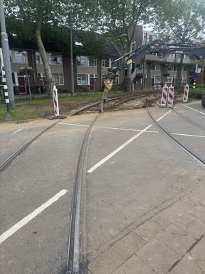 Foto 6 uit X- Tram rails Word Vervangen in de Beverwaard 15-6-26. 