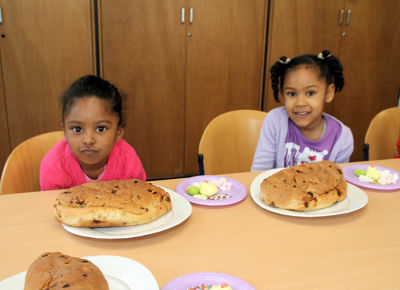 Foto 62 uit PaasBrood Versieren