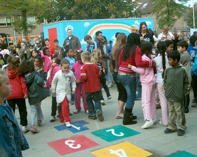 Foto 155 uit schoolsportplein07b.w