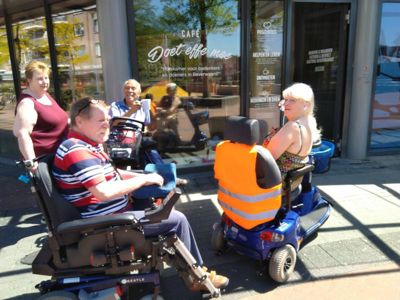 Foto 6 uit Doet Effe Mee Cafe