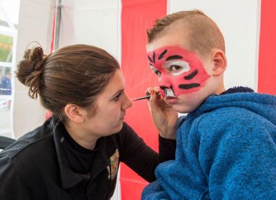 Foto 5 uit 27-4-17 Koningsdag