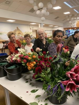 Foto 18 uit Bloenstukjes Maken