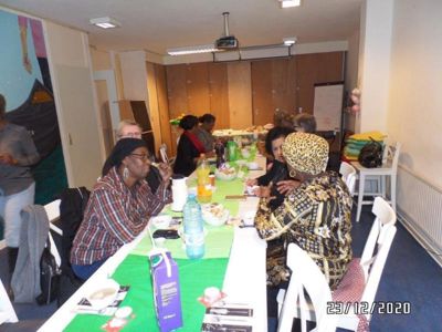 Foto 11 uit Kerst Bijeenkomst