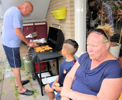 Foto 15 uit Barbeque Sheena