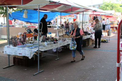 Foto 8 uit Rommelmarkt11-08