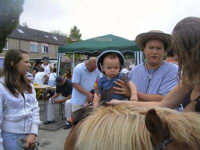 Foto 15 uit country feest 2005