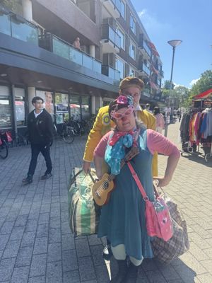 Foto 21 uit X-Wijkfeest en Braderie Prinsenplein ijsselmonde geplaatst 4-7-2026 