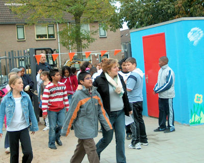 Foto 46 uit schoolsportplein07b.w