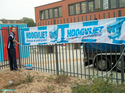 Foto 5 uit schoolsportplein07b.w