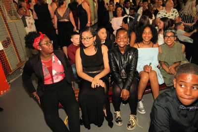 Foto 69 uit RegenboogEindFeest