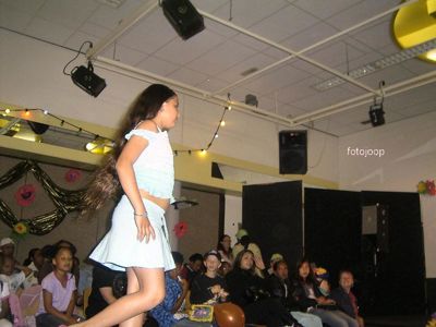 Foto 59 uit miss verkiezing 2005