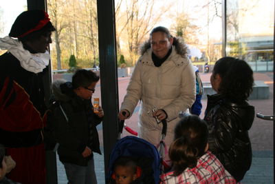 Foto 181 uit Sinterklaas30-11-12