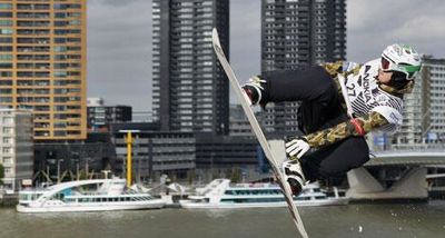 Foto 96 uit big air snowboarden