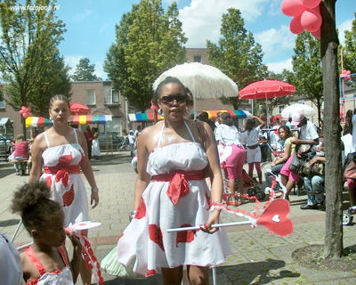 Foto 114 uit Carnaval 2007 b.w