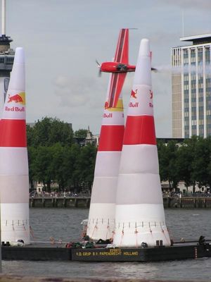 Foto 132 uit red bull air race r.dam