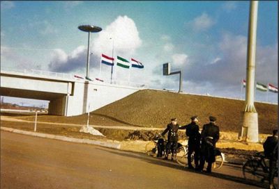 Foto 585 uit BRIENENOORDBRUG