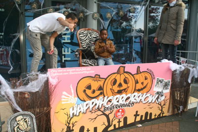 Foto 153 uit HALLOWEEN2016