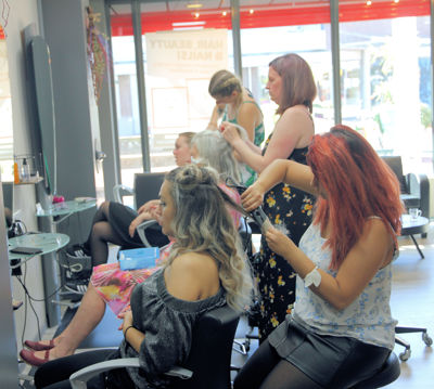 Foto 28 uit San4You Heropening