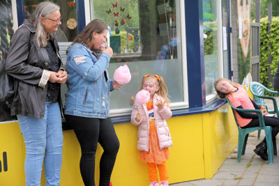 Foto 63 uit KoningsDag27-04-19