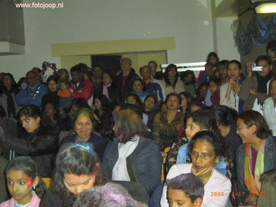 Foto 6 uit holi feest 2006 b.w