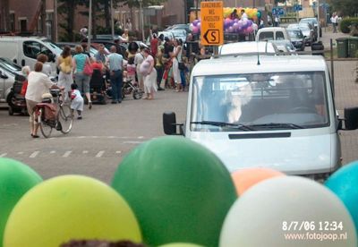 Foto 16 uit carnaval 2006 b.w