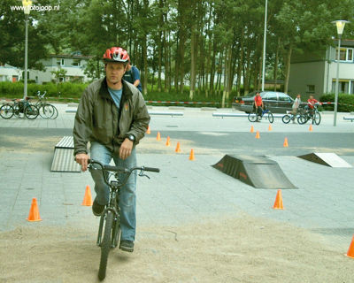 Foto 92 uit wijkfeest de dijk new