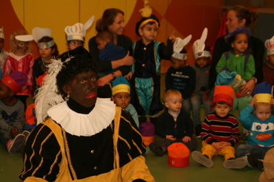 Foto 93 uit Sint-RKRegenboog