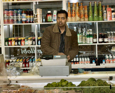 Foto 24 uit openingtokomilobi