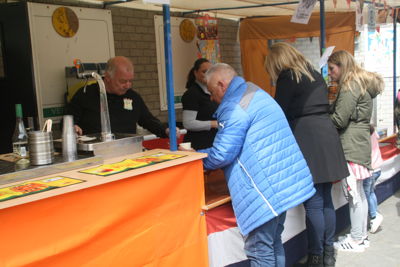 Foto 72 uit 27-4-17 Koningsdag