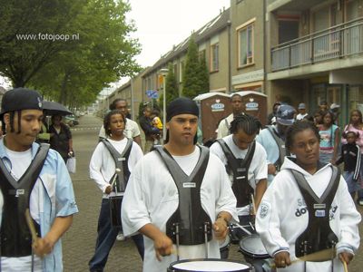 Foto 78 uit zomercarnaval 2005