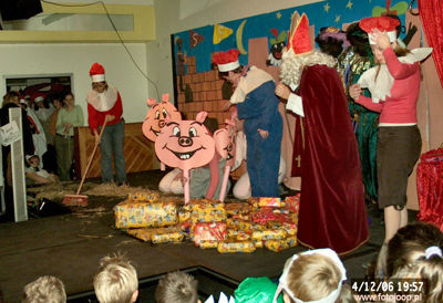 Foto 228 uit sinterklaas 2006 new