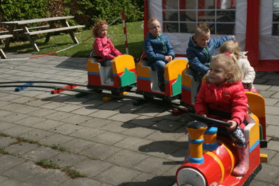 Foto 51 uit 27-4-17 Koningsdag