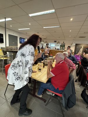 Foto 18 uit optreden van ANGEL EN BINGO BIJ  USV Vosbergenpad 30  Beverwaard 24-10-26 
