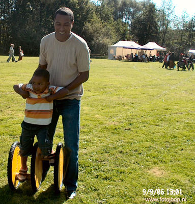 Foto 119 uit wijkparkfeest 2006